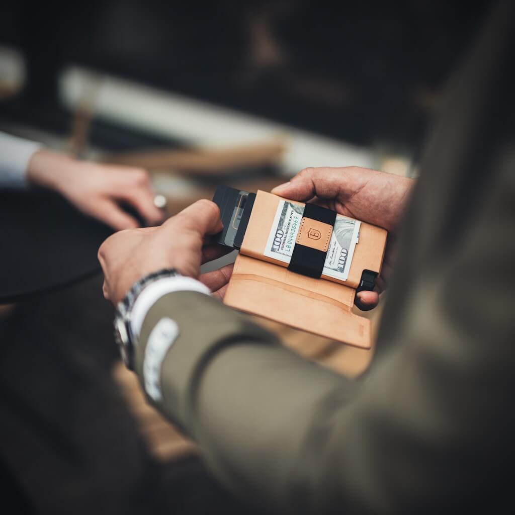 Ekster Wallet + FREE Finder Card - VIP Offer