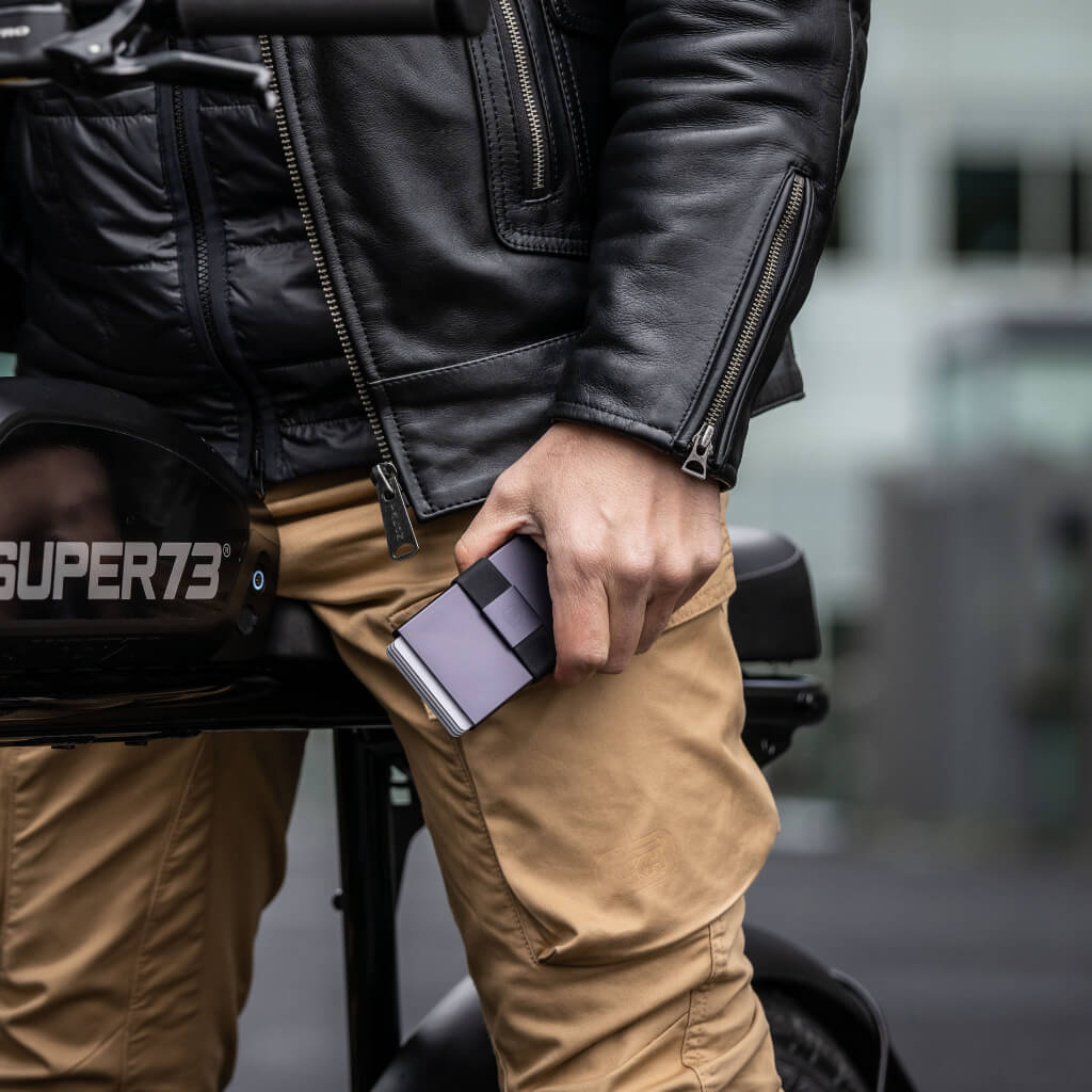 Ekster Cardholder - VIP Offer